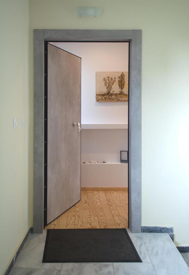 Homey Comfort Apartments Атина Екстериор снимка