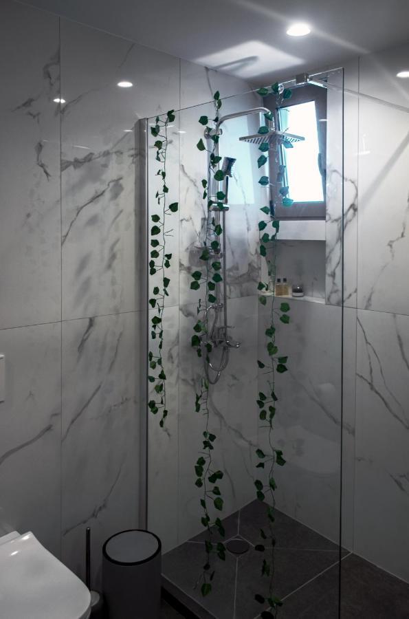Homey Comfort Apartments Атина Екстериор снимка