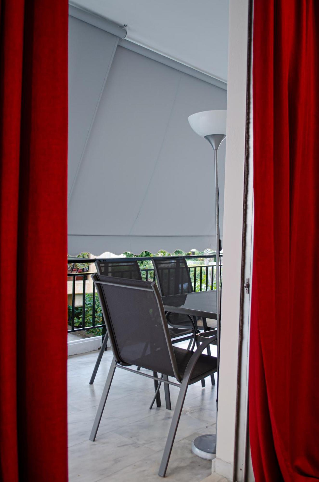 Homey Comfort Apartments Атина Екстериор снимка